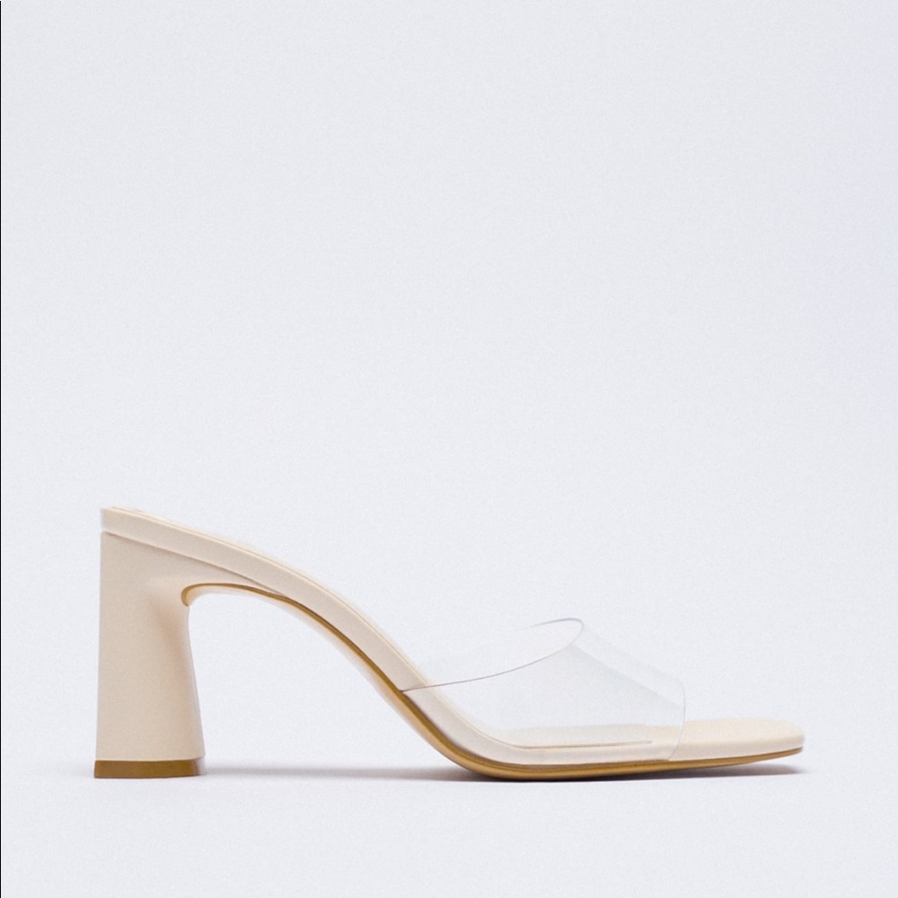 ⭐️ Zara vinyl sandals. Size 37.